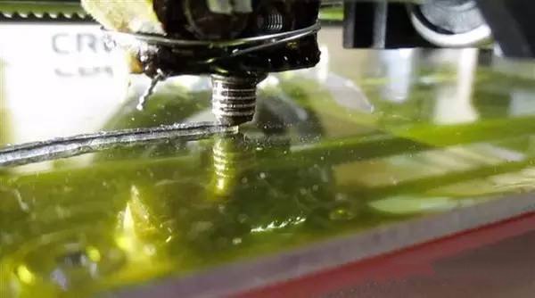 首臺(tái)碳纖維3D打印機(jī)面世解開3D打印與碳纖維材料的秘密